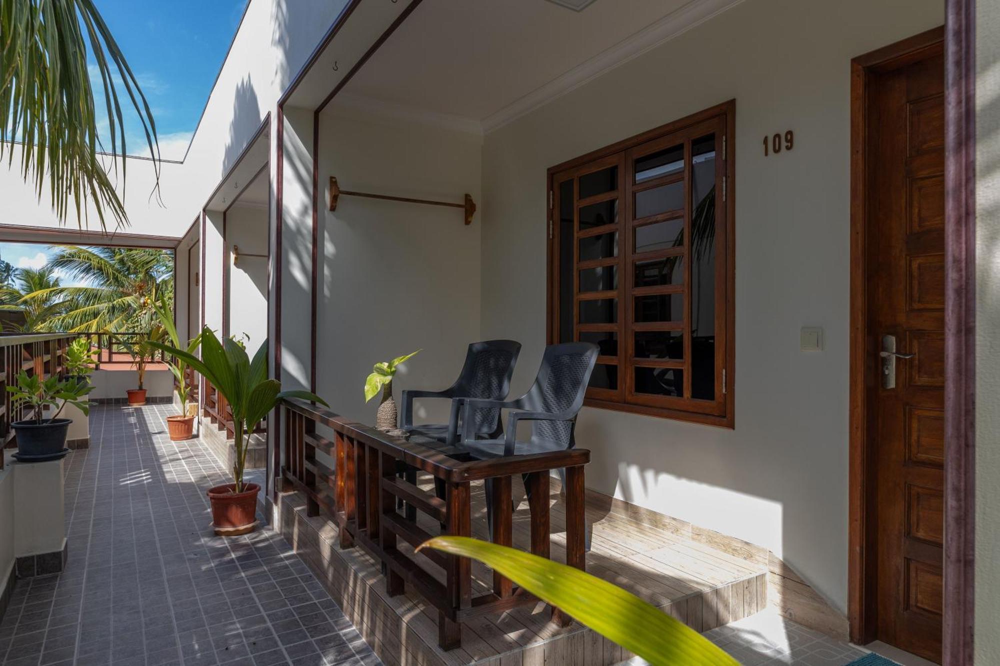 Kamadhoo Inn Kültér fotó